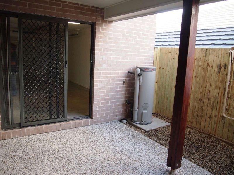 2/71 Surround Street, Dakabin QLD 4503