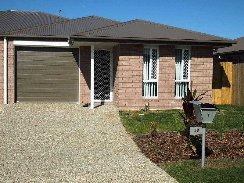 1/19 Reichman Street, Caboolture QLD 4510
