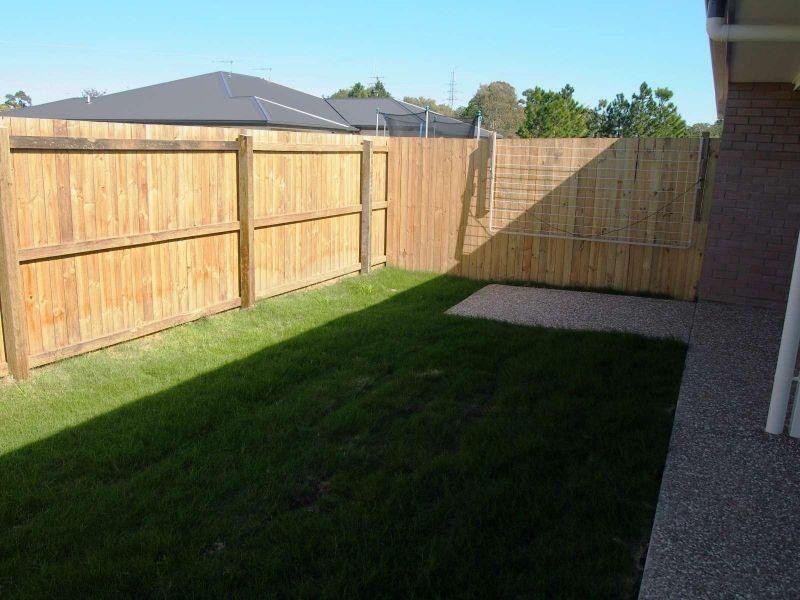 2/19 Reichman Street, Caboolture QLD 4510