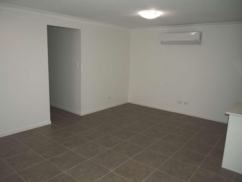 2/6 Coogera Court, Morayfield QLD 4506