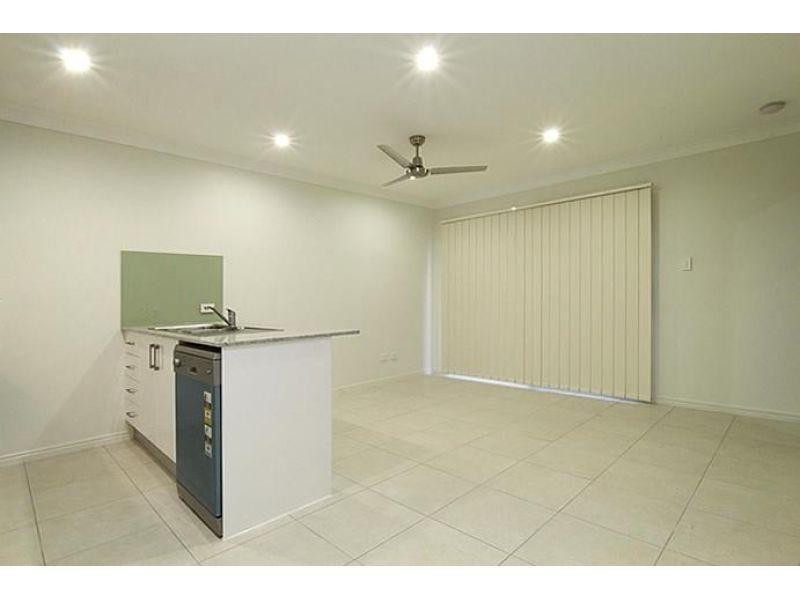2/44 Reibelt Drive, Caboolture QLD 4510