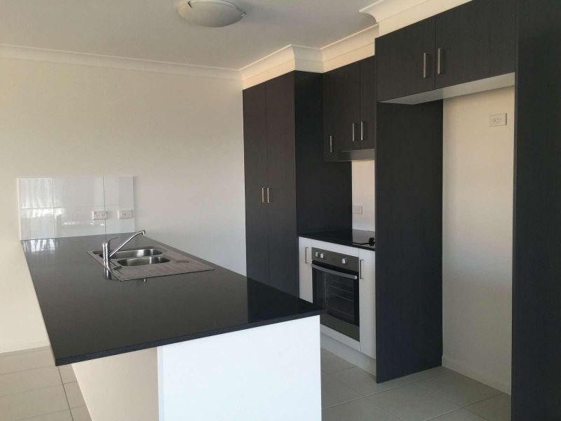 1/27 Coogera Court, Morayfield QLD 4506