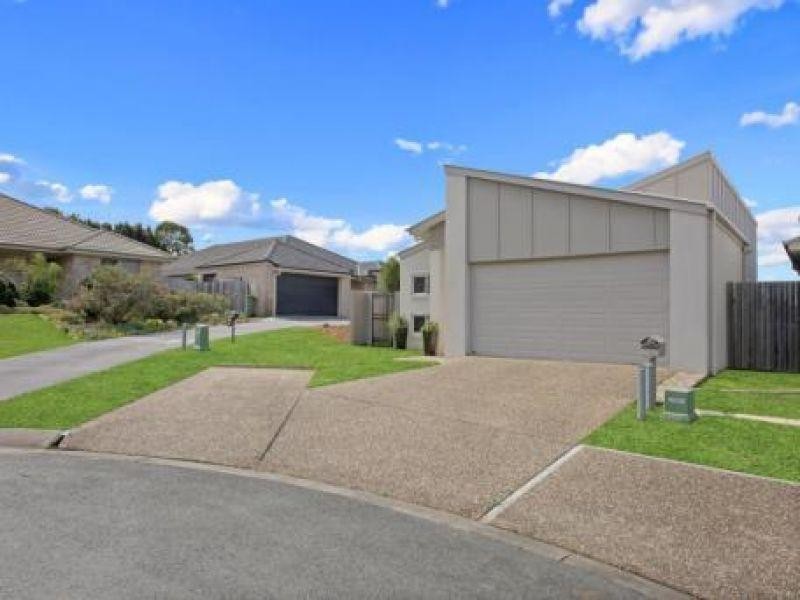 8A Canaipa Court, Rothwell QLD 4022