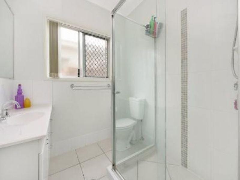 8A Canaipa Court, Rothwell QLD 4022