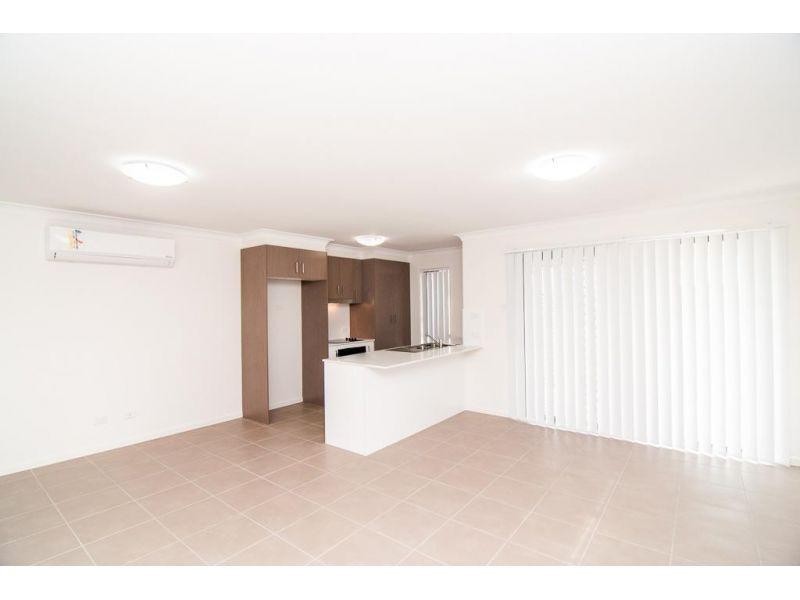 2/25 Coogera Court, Morayfield QLD 4506