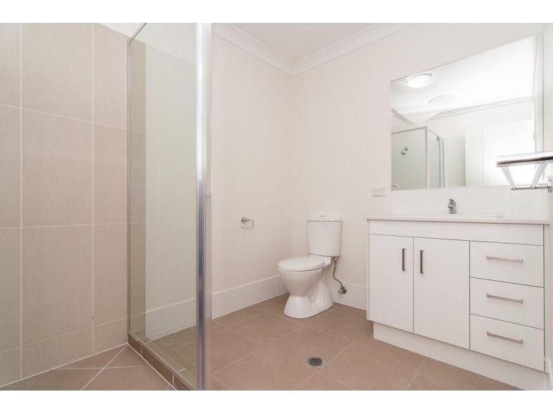 2/25 Coogera Court, Morayfield QLD 4506