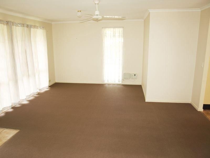 7 Washbrook Crescent, Petrie QLD 4502