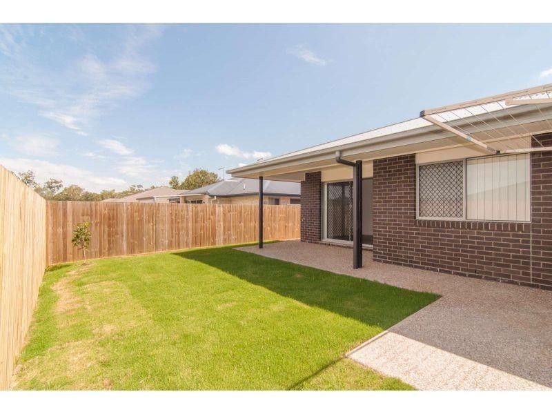 2/14 Coogera Court, Morayfield QLD 4506