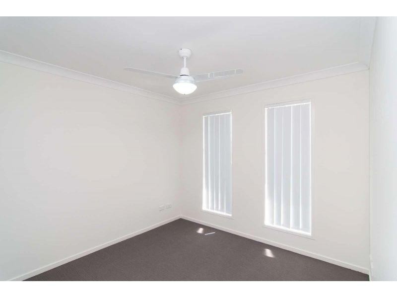 2/14 Coogera Court, Morayfield QLD 4506