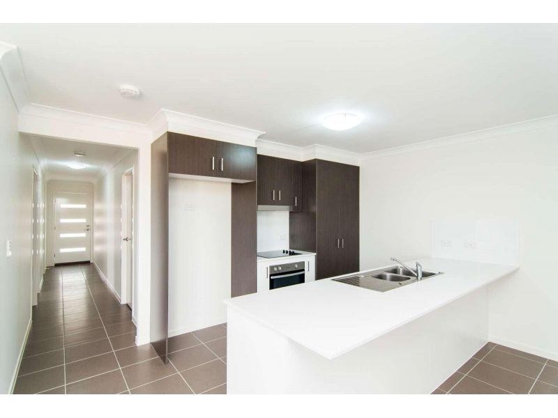 2/14 Coogera Court, Morayfield QLD 4506