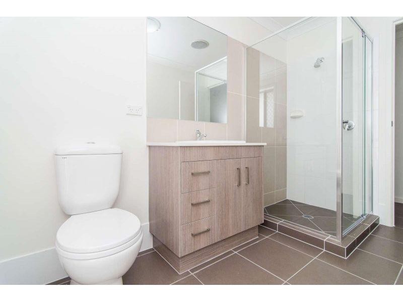 2/14 Coogera Court, Morayfield QLD 4506