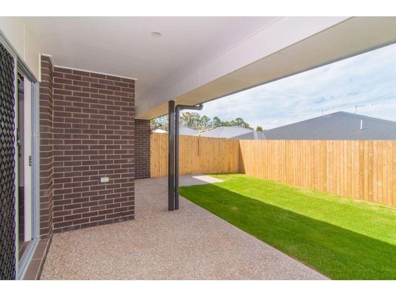 2/14 Coogera Court, Morayfield QLD 4506