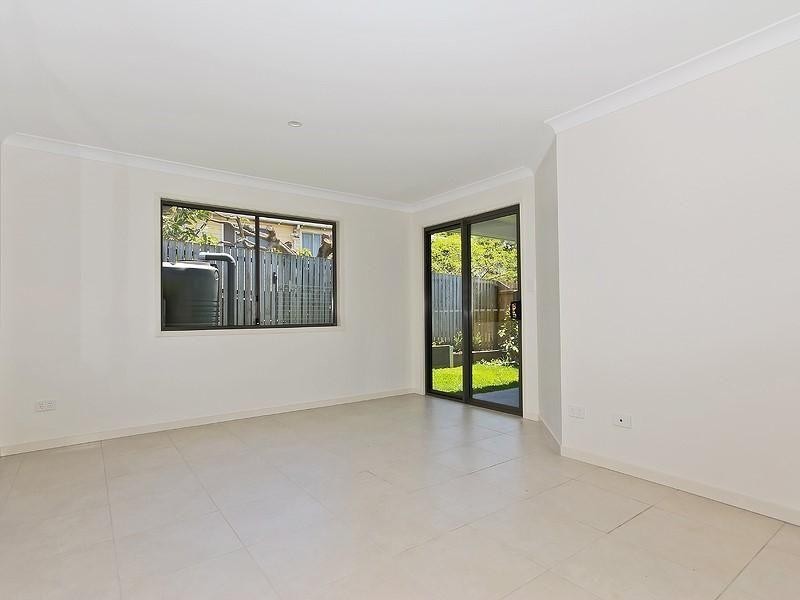 2/14 Wyllie Street, Petrie QLD 4502