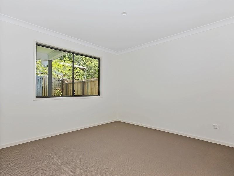 2/14 Wyllie Street, Petrie QLD 4502