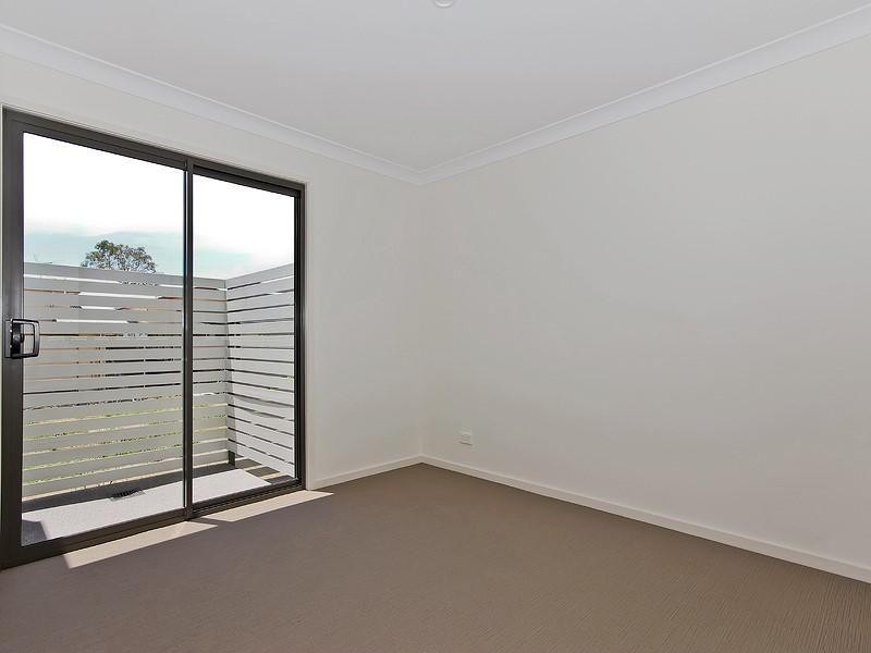 2/14 Wyllie Street, Petrie QLD 4502