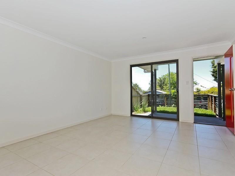 2/14 Wyllie Street, Petrie QLD 4502
