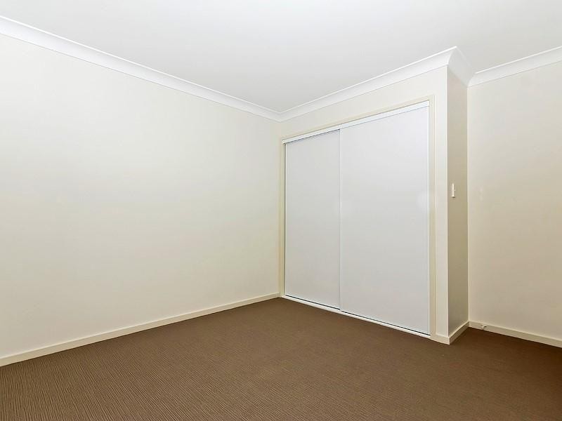 2/14 Wyllie Street, Petrie QLD 4502