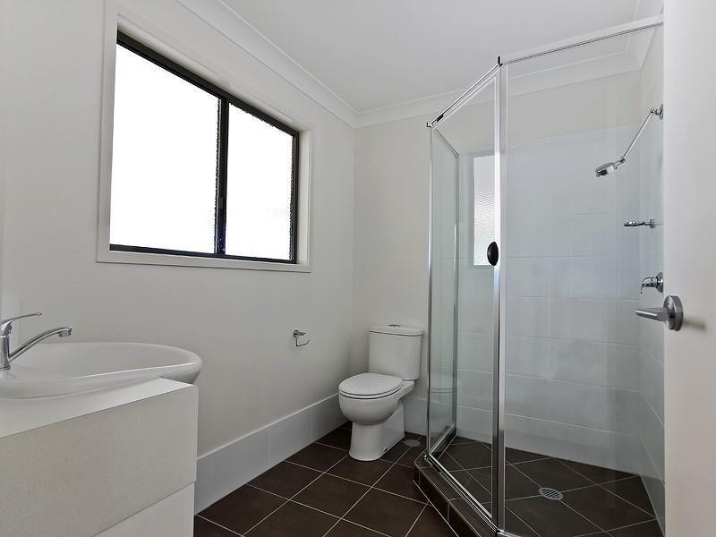 2/14 Wyllie Street, Petrie QLD 4502