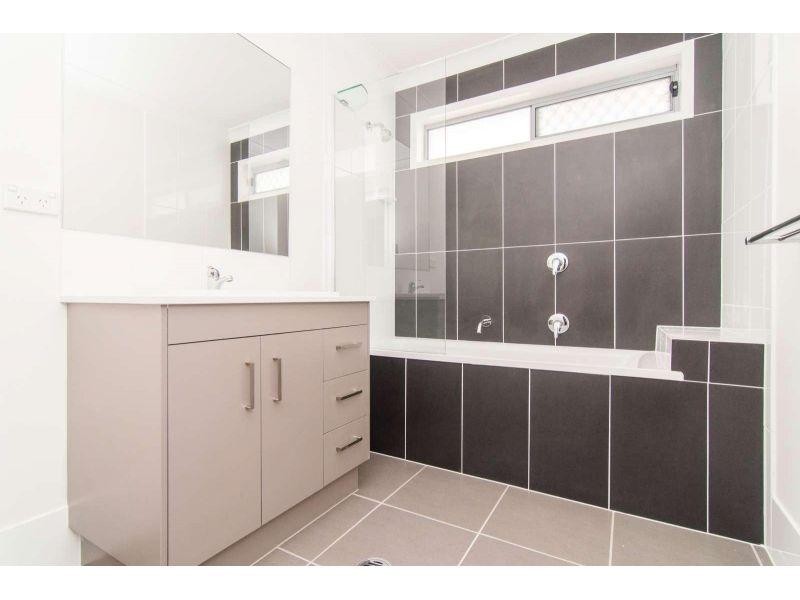 1/19 Coogera Court, Morayfield QLD 4506