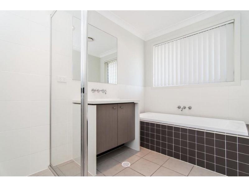 6 Somerset Drive, Carseldine QLD 4034