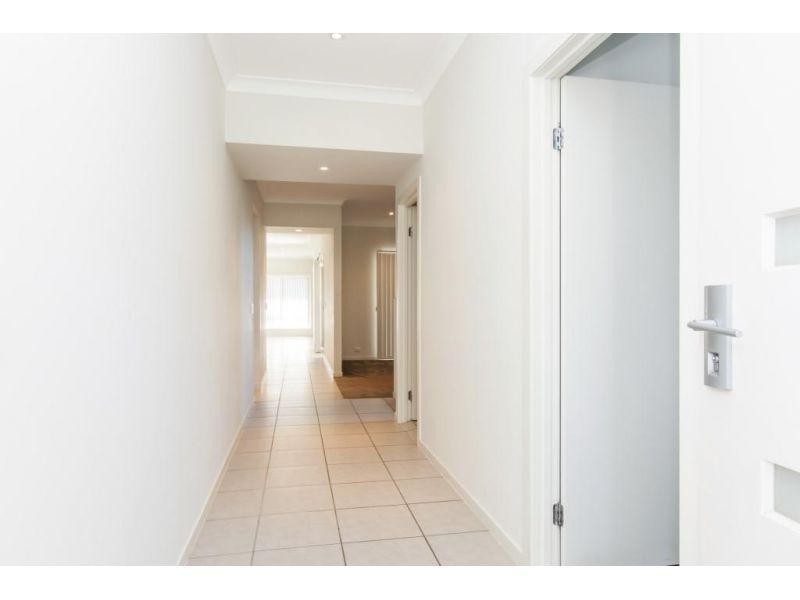 6 Somerset Drive, Carseldine QLD 4034