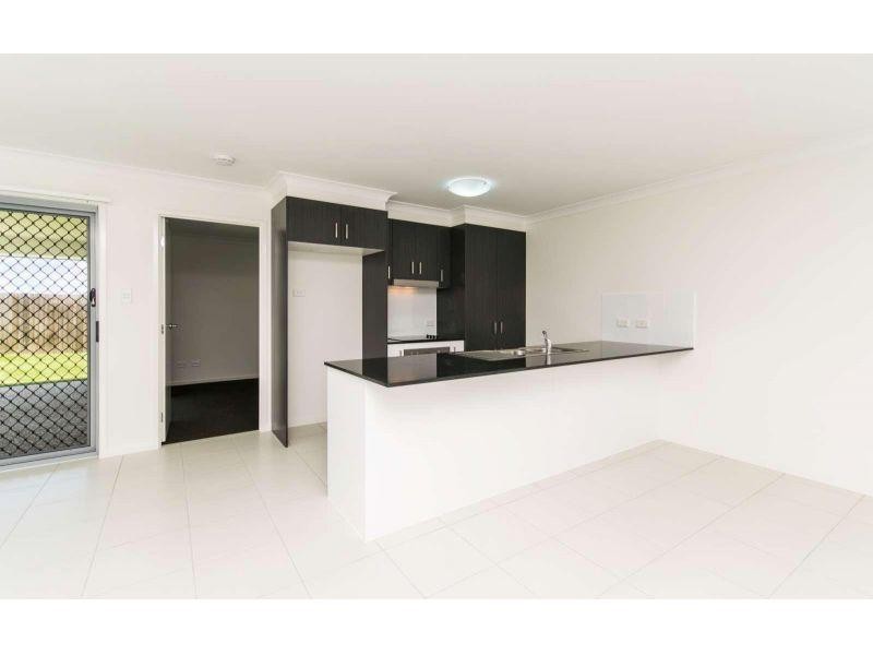 1/18 Coogera Court, Morayfield QLD 4506