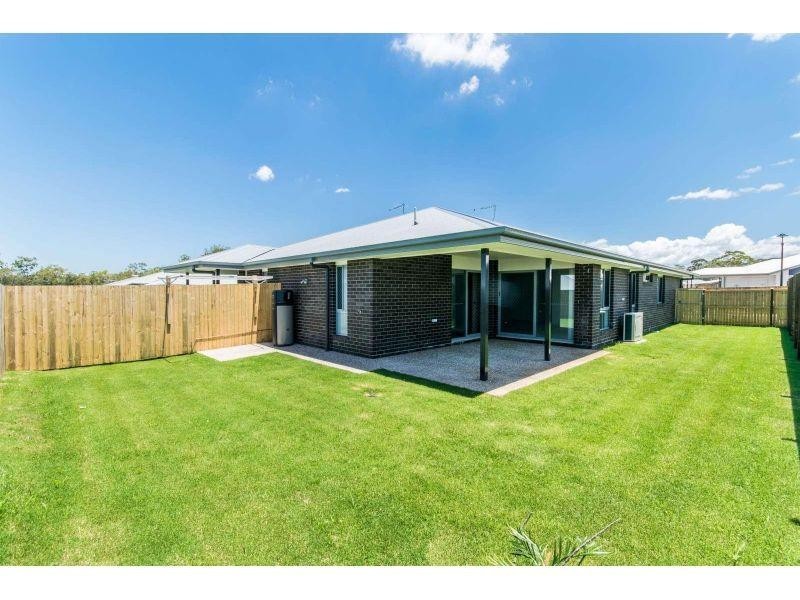 1/18 Coogera Court, Morayfield QLD 4506