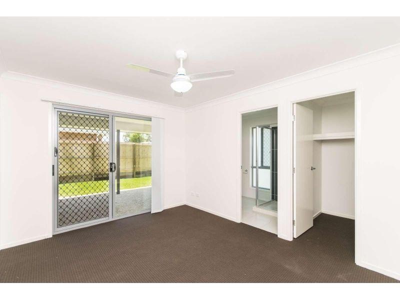 1/18 Coogera Court, Morayfield QLD 4506