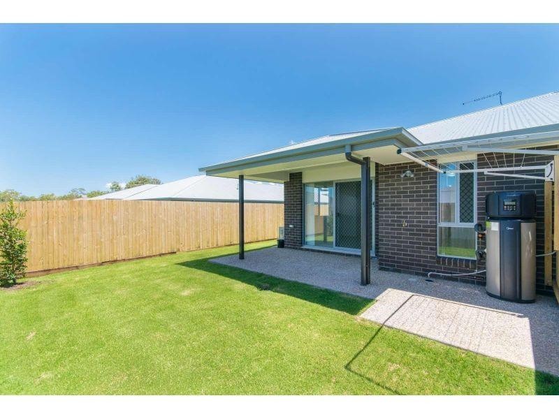 2/18 Coogera Court, Morayfield QLD 4506