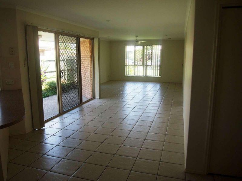 2/110 Ruby Street, Caboolture QLD 4510
