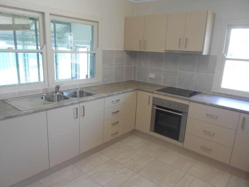 7 Florence Street, Kallangur QLD 4503