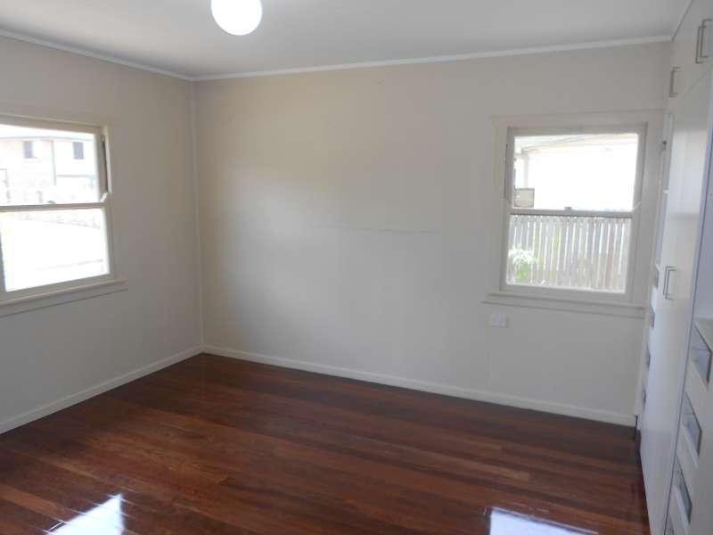 7 Florence Street, Kallangur QLD 4503