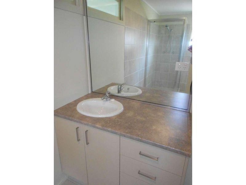 7 Florence Street, Kallangur QLD 4503