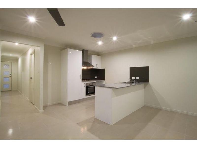 2/2 Danica Court, Morayfield QLD 4506