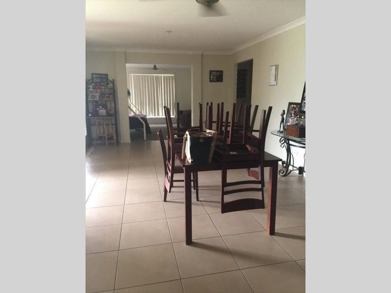 4 Oakwood Road, Warner QLD 4500
