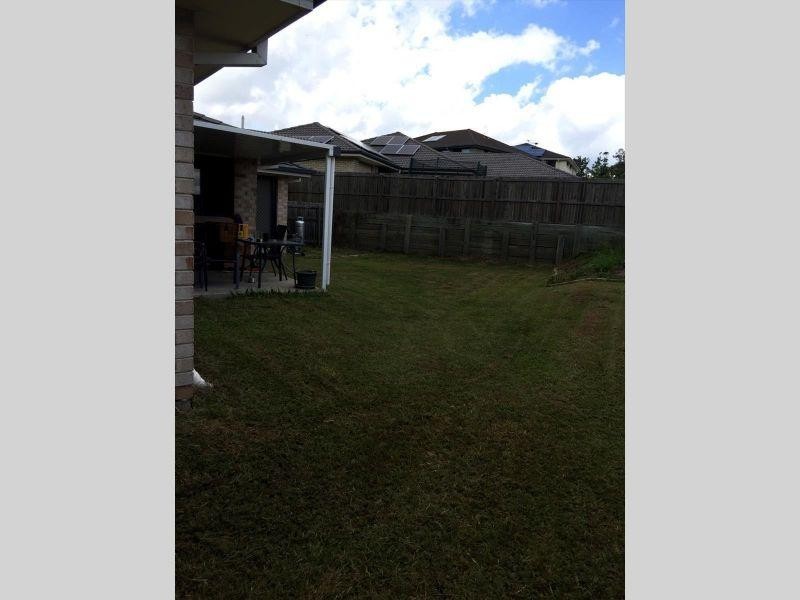 4 Oakwood Road, Warner QLD 4500