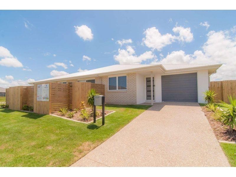 2/4 Poole Court, Caboolture QLD 4510