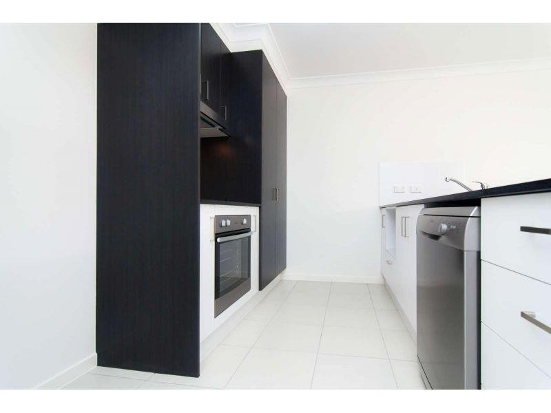 2/4 Poole Court, Caboolture QLD 4510