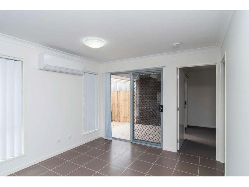 2/1 Bellthorpe Circuit, Kallangur QLD 4503