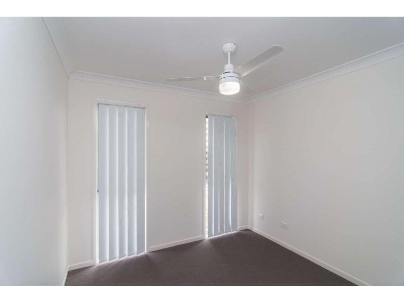 2/1 Bellthorpe Circuit, Kallangur QLD 4503