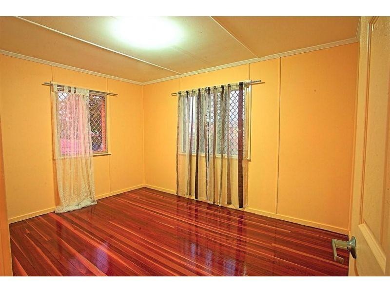 9 Goodfellows Road, Kallangur QLD 4503