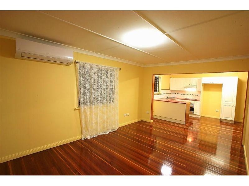 9 Goodfellows Road, Kallangur QLD 4503