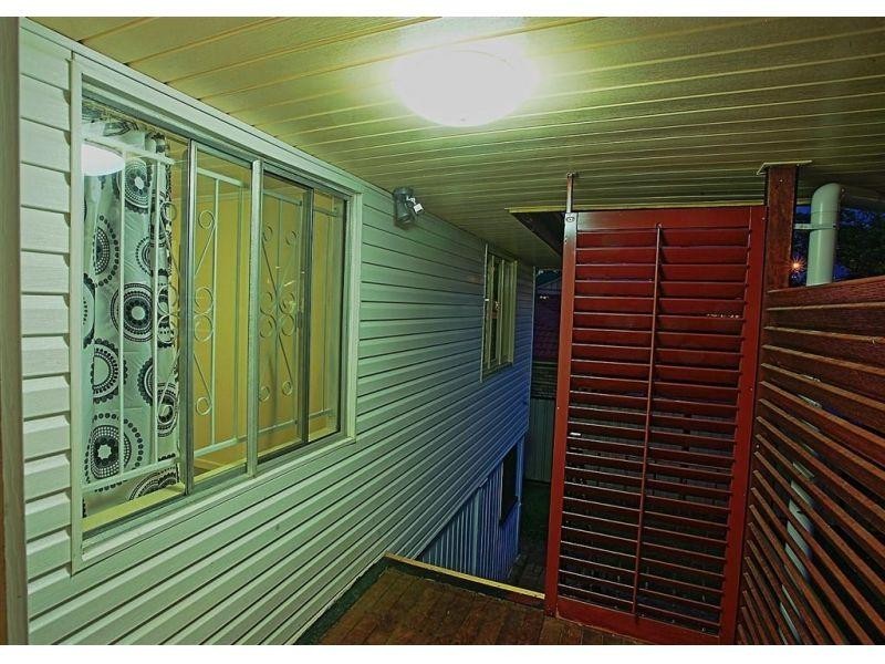 9 Goodfellows Road, Kallangur QLD 4503