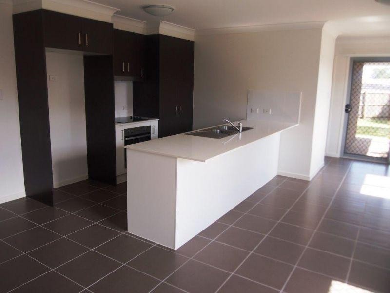 2/21 Hind Court, Bellmere QLD 4510