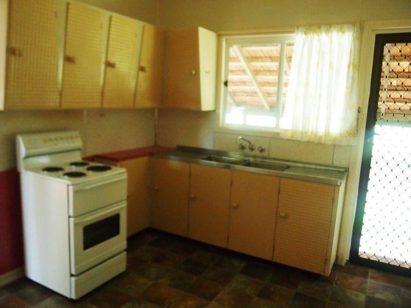 85 School Street, Kallangur QLD 4503