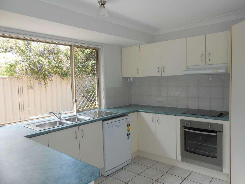 1/17 Donegal Street, Morayfield QLD 4506