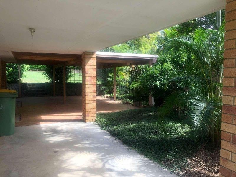 3 Kuring-Gai Chase, Petrie QLD 4502