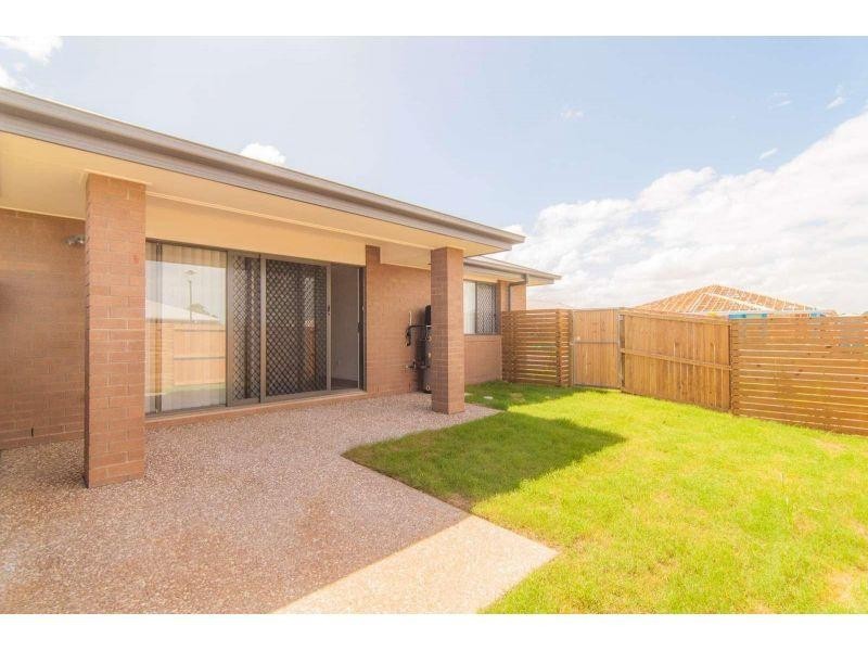 2/12 Baxter Crescent, Caboolture QLD 4510