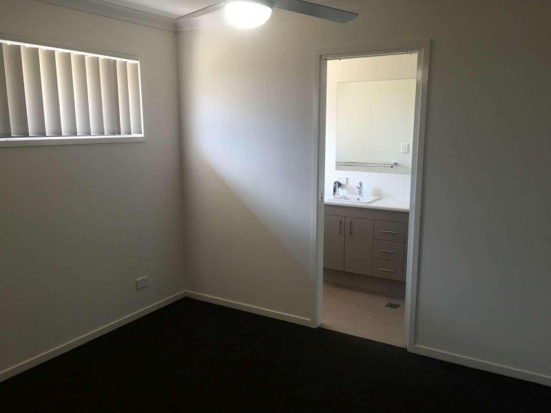 1/40 Coogera Circuit, Morayfield QLD 4506