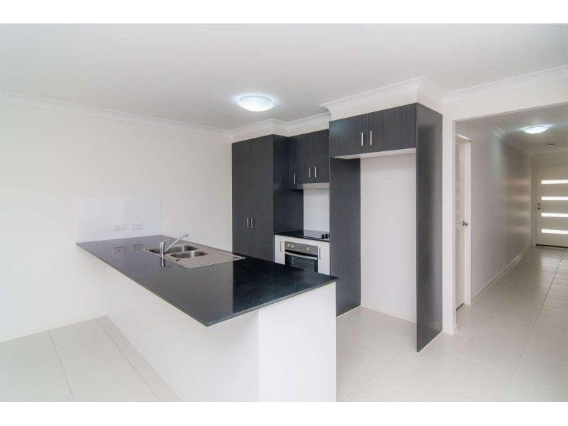 1/22 Cycad Drive, Upper Caboolture QLD 4510